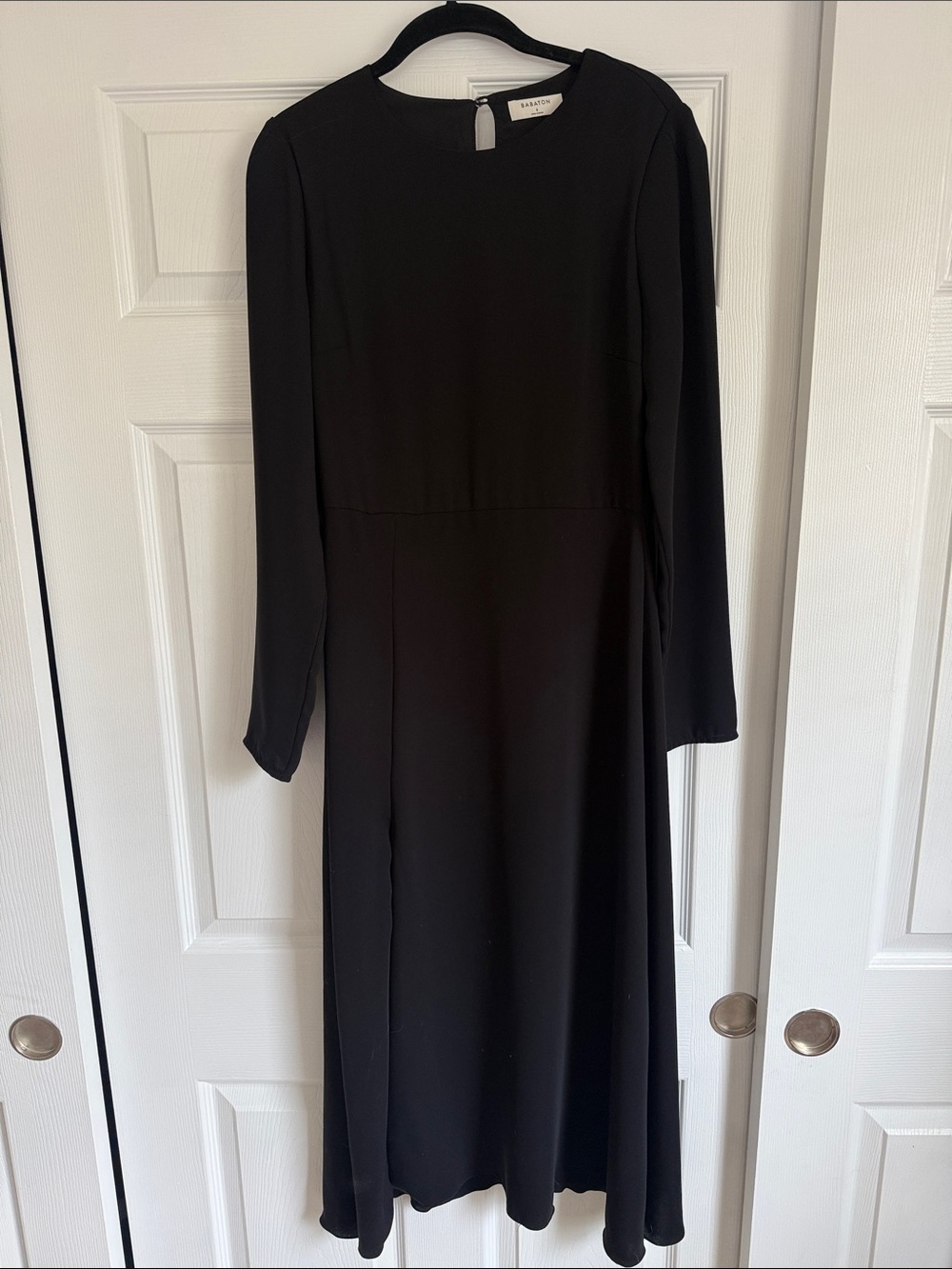 Aritzia Black Long Sleeve Midi Dress with Crew Neck